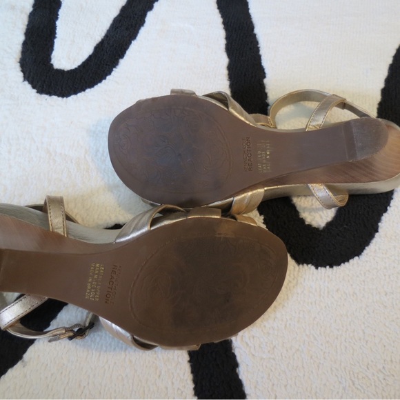 Kenneth Cole Reaction Gold Wedge Sandals - Picture 6 of 6